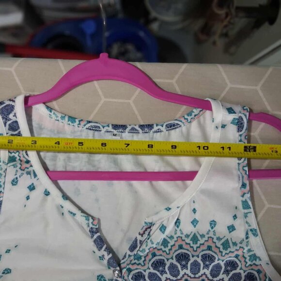 ETCYY NEW womens Classic Embellished Tank Top Blouse SIZE MEDIUM White Multi - Picture 6 of 8